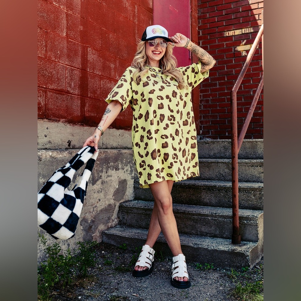 Alora Eden WILD THING LEOPARD T-SHIRT DRESS by easel